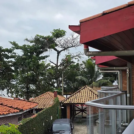 Chalé pé na areia em Ubatuba-2